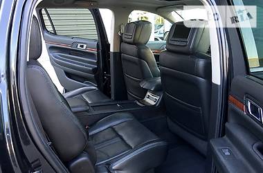 Минивэн Lincoln MKT 2010 в 