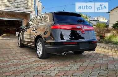 Минивэн Lincoln MKT 2016 в 