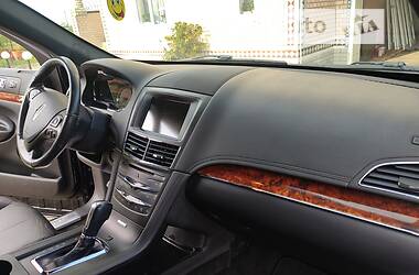 Минивэн Lincoln MKT 2016 в 