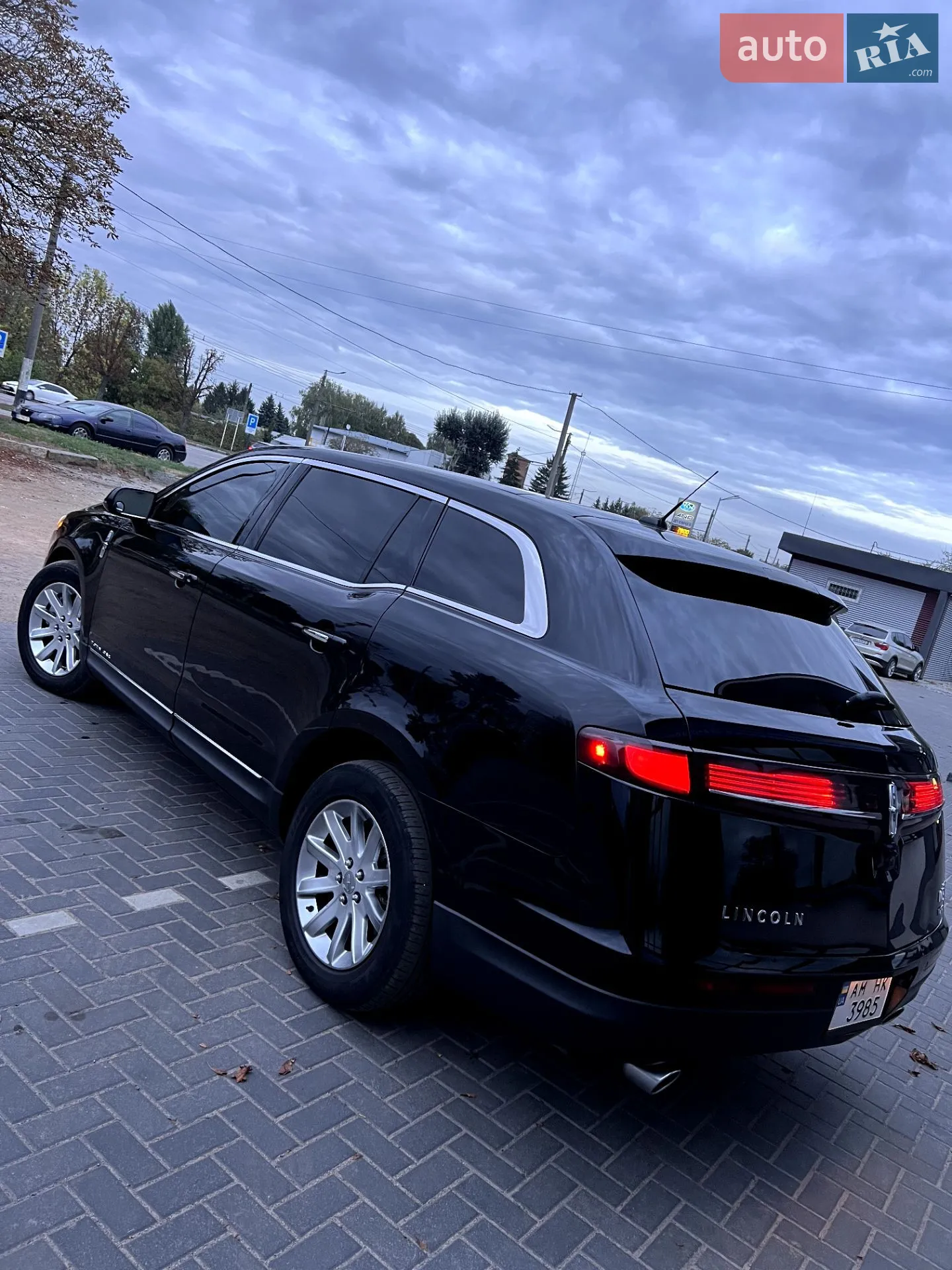 2016 Lincoln MKT - мініатюра 3