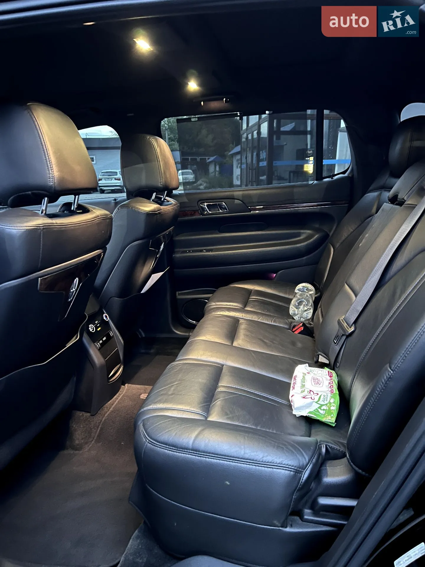 2016 Lincoln MKT - мініатюра 9