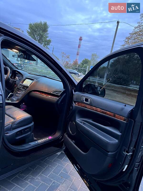 Внедорожник / Кроссовер Lincoln MKT 2016 в Житомире