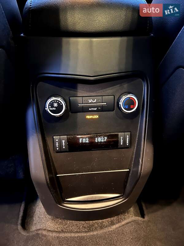 Внедорожник / Кроссовер Lincoln MKT 2016 в Житомире