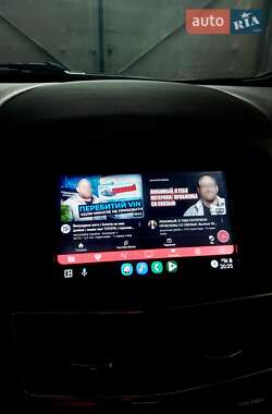 Внедорожник / Кроссовер Lincoln MKT 2017 в 