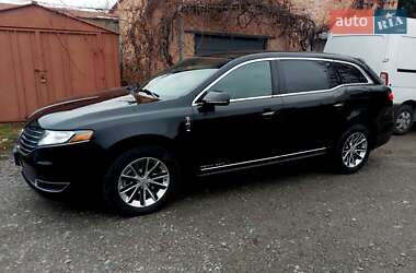 Внедорожник / Кроссовер Lincoln MKT 2017 в 