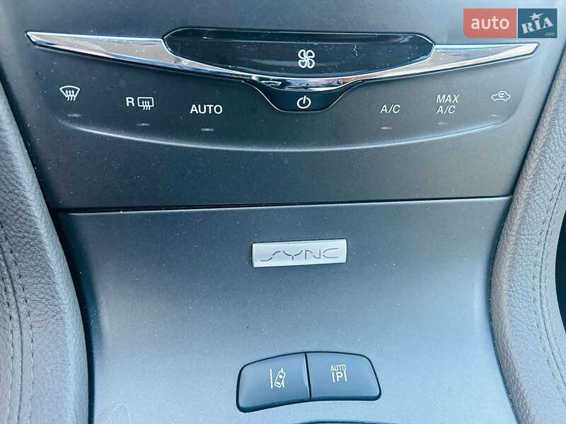 Внедорожник / Кроссовер Lincoln MKT 2018 в Черновцах