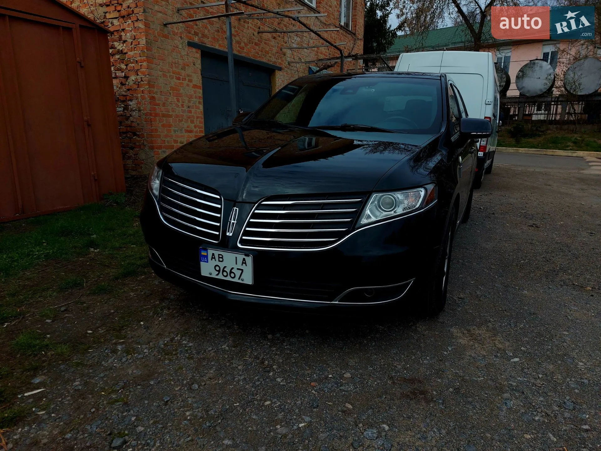 2017 Lincoln MKT - мініатюра 4