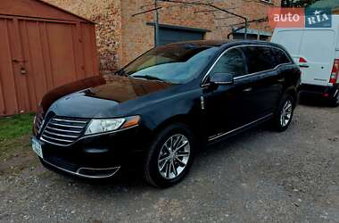 Внедорожник / Кроссовер Lincoln MKT 2017 в 