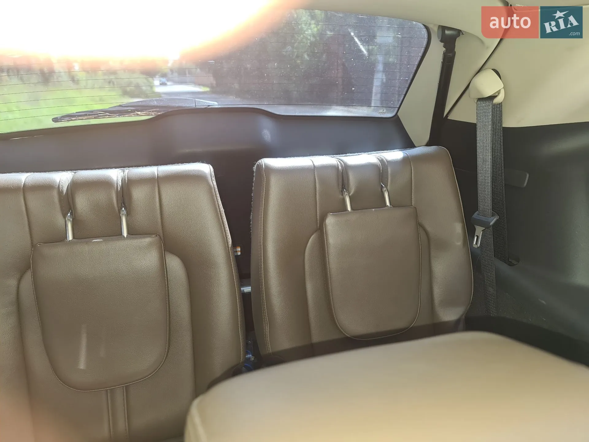 2012 Lincoln MKT - мініатюра 6
