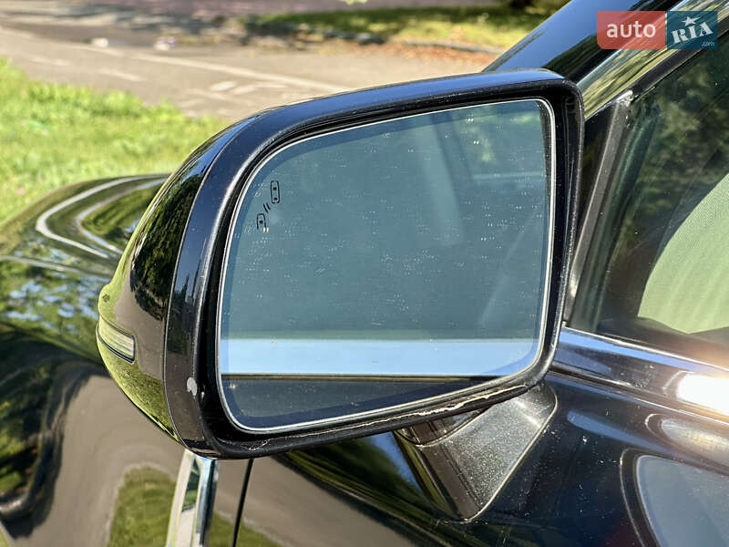 Внедорожник / Кроссовер Lincoln MKT 2016 в Киеве