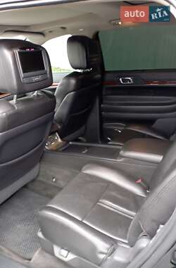Внедорожник / Кроссовер Lincoln MKT 2012 в 