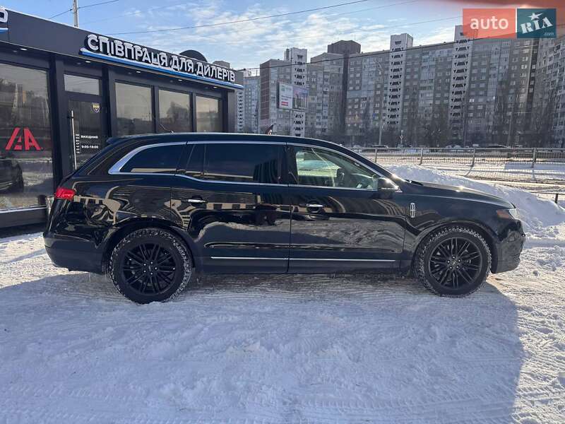 Внедорожник / Кроссовер Lincoln MKT 2016 в Киеве фото 8 Внедорожник / Кроссовер Lincoln MKT 2016 в Киеве