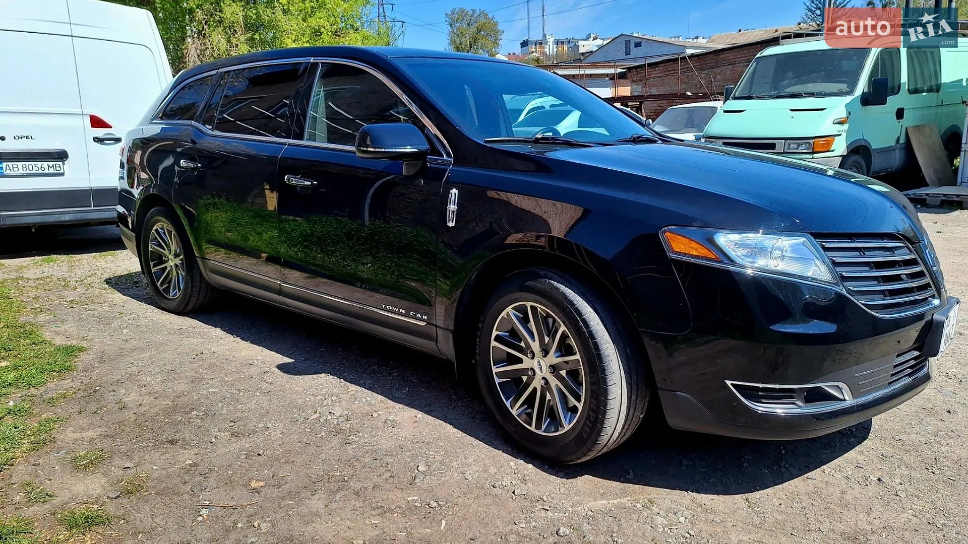 2017 Lincoln MKT - мініатюра 4