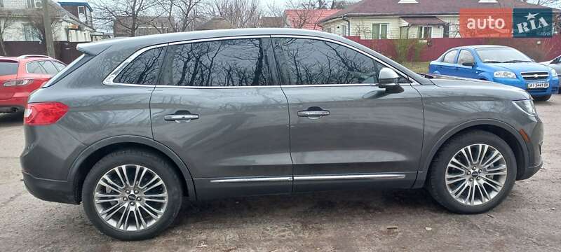 Позашляховик / Кросовер Lincoln MKX 2017 в Вишневому