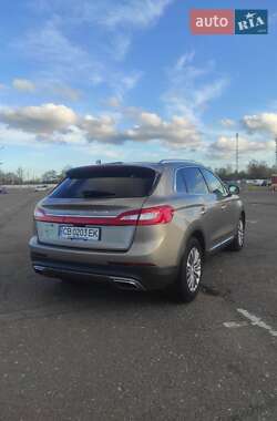 Позашляховик / Кросовер Lincoln MKX 2018 в 