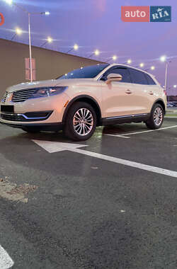Внедорожник / Кроссовер Lincoln MKX 2015 в 