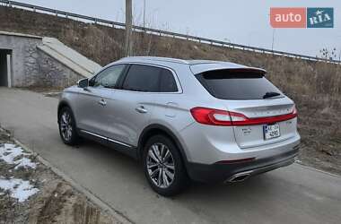Внедорожник / Кроссовер Lincoln MKX 2016 в 