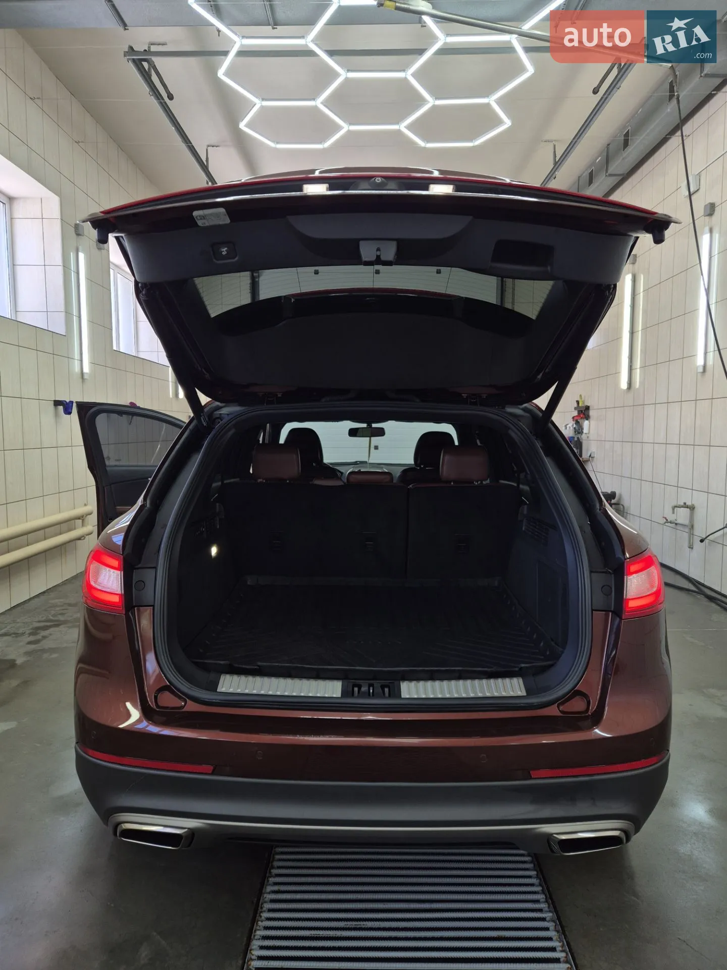 2016 Lincoln MKX - мініатюра 13