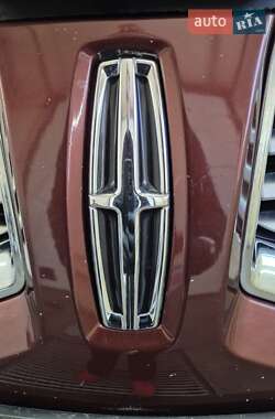 Внедорожник / Кроссовер Lincoln MKX 2016 в 