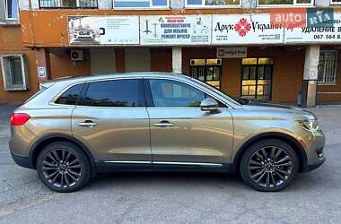 Внедорожник / Кроссовер Lincoln MKX 2015 в 