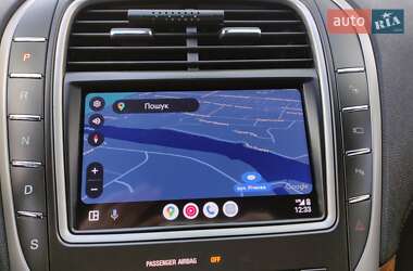 Внедорожник / Кроссовер Lincoln MKX 2016 в 