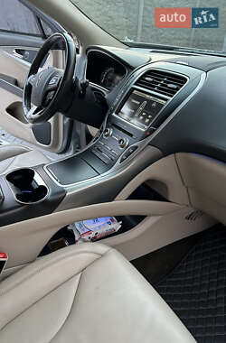 Внедорожник / Кроссовер Lincoln MKX 2015 в 