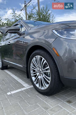Внедорожник / Кроссовер Lincoln MKX 2018 в 