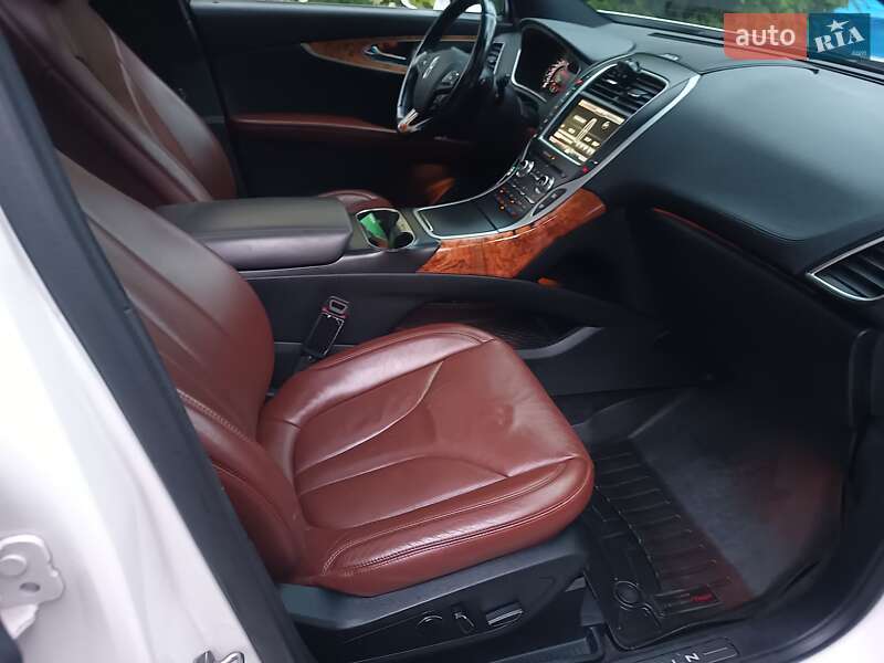 Позашляховик / Кросовер Lincoln MKX 2015 в Львові