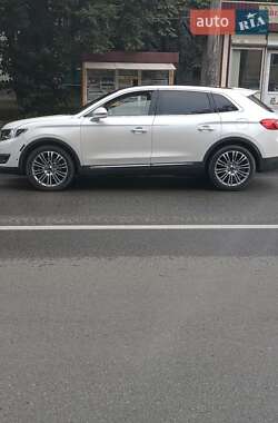 Внедорожник / Кроссовер Lincoln MKX 2016 в 