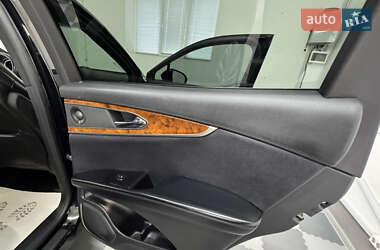 Внедорожник / Кроссовер Lincoln MKX 2015 в 