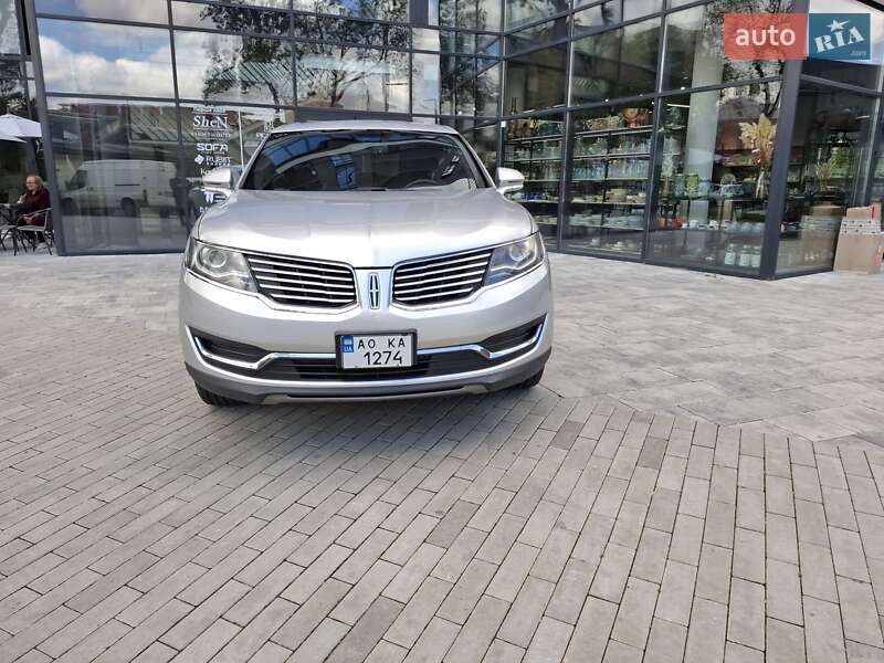Внедорожник / Кроссовер Lincoln MKX 2017 в Ужгороде