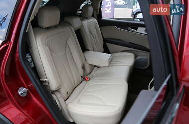 Внедорожник / Кроссовер Lincoln MKX 2015 в 