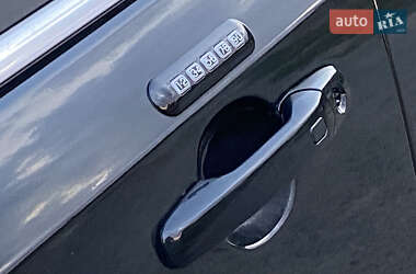 Внедорожник / Кроссовер Lincoln MKX 2011 в 