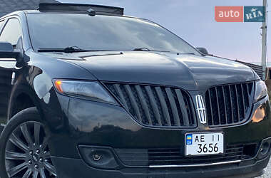 Внедорожник / Кроссовер Lincoln MKX 2011 в 