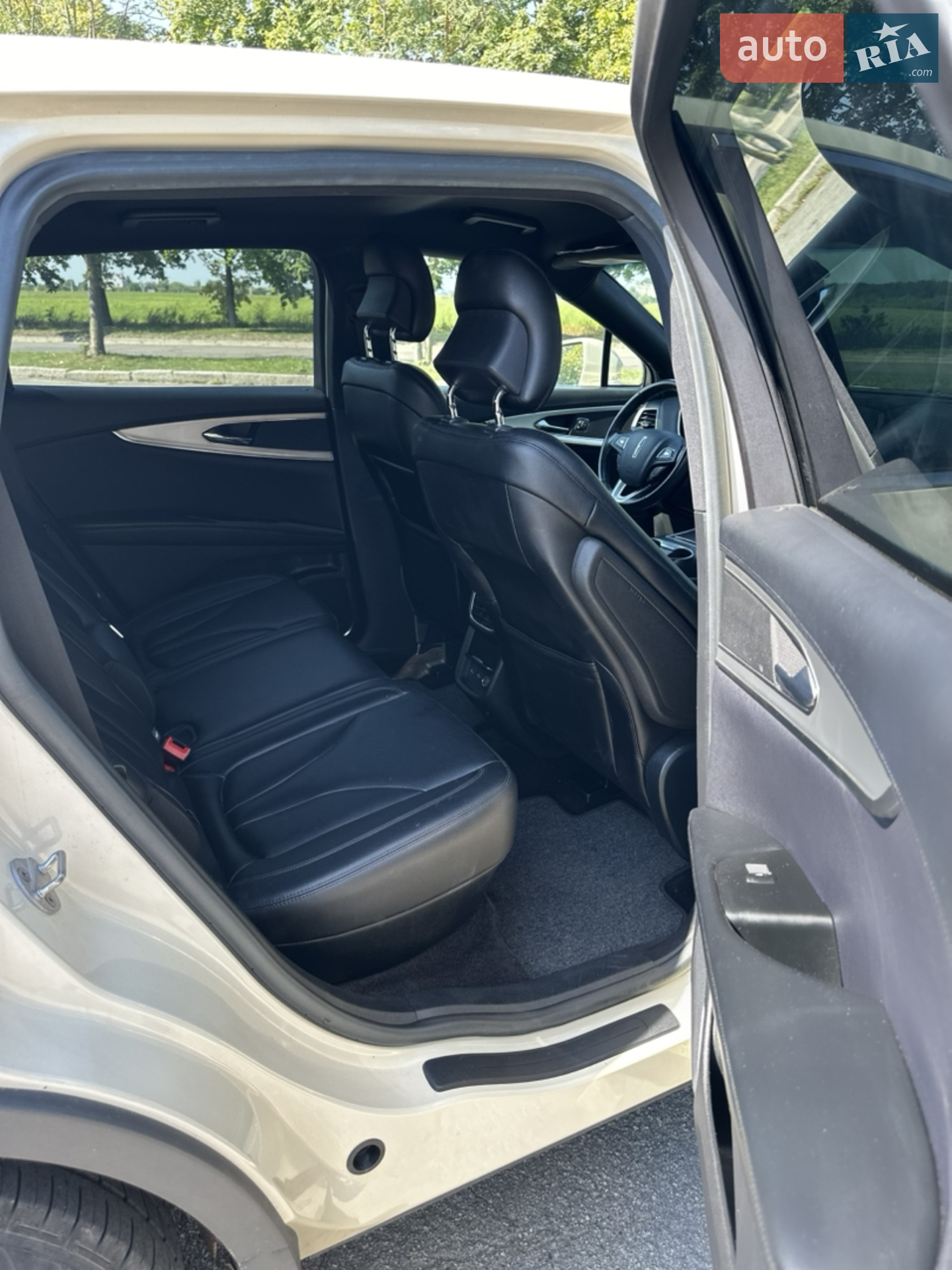 2015 Lincoln MKX - мініатюра 15