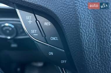 Внедорожник / Кроссовер Lincoln MKX 2016 в 