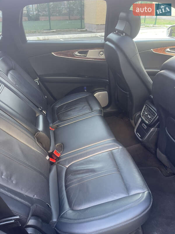 Позашляховик / Кросовер Lincoln MKX 2017 в Києві фото 27 Позашляховик / Кросовер Lincoln MKX 2017 в Києві