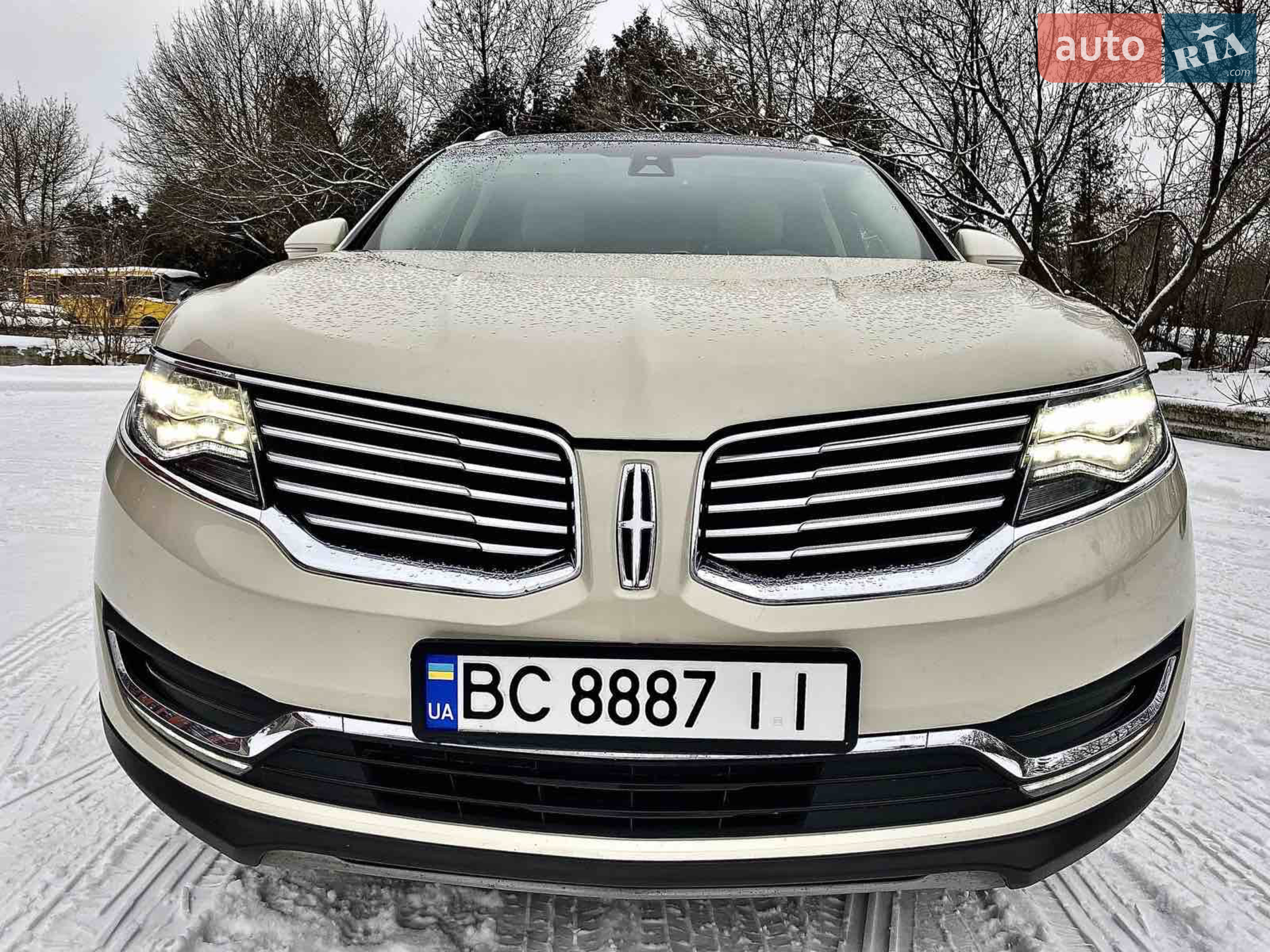 2016 Lincoln MKX - мініатюра 4