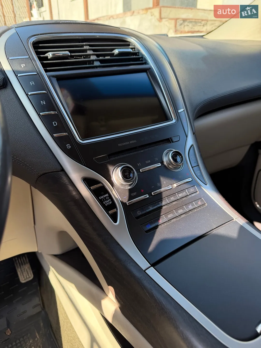 2018 Lincoln MKX - мініатюра 16