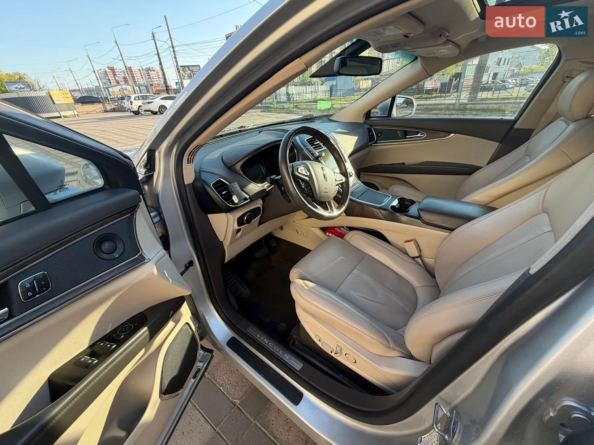 2016 Lincoln MKX - мініатюра 17