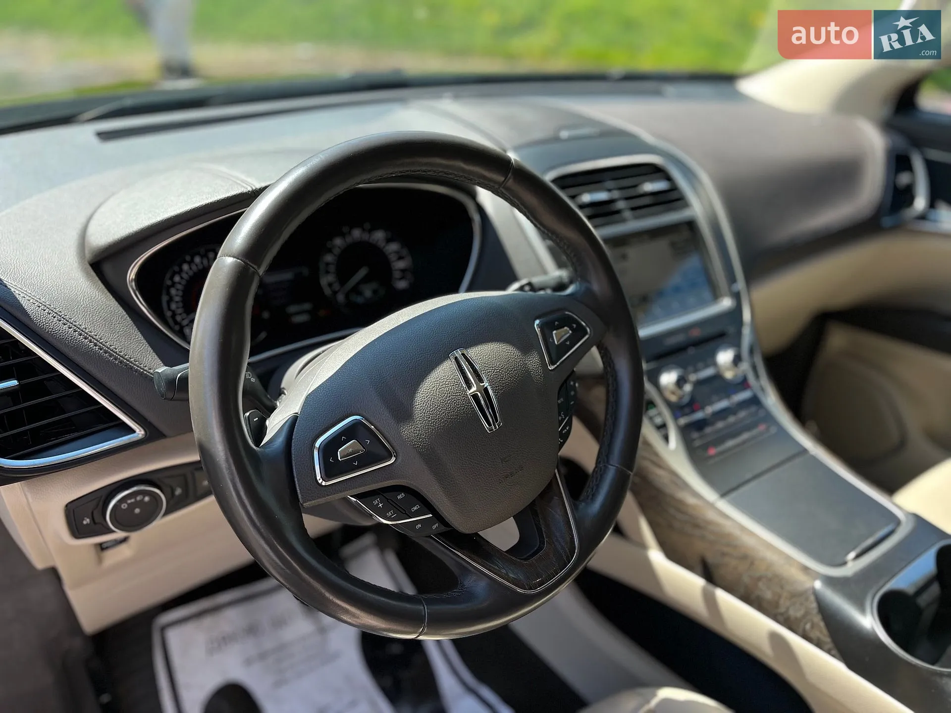 2017 Lincoln MKX - мініатюра 16
