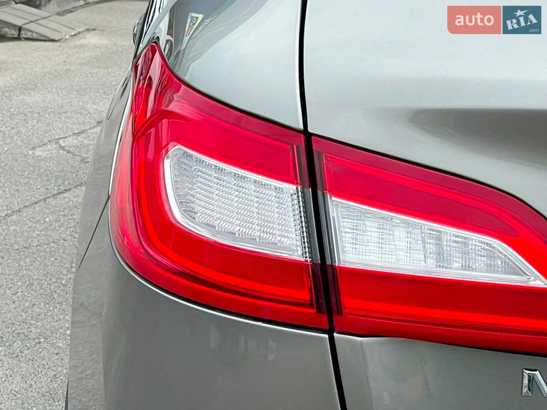2015 Lincoln MKX - мініатюра 23