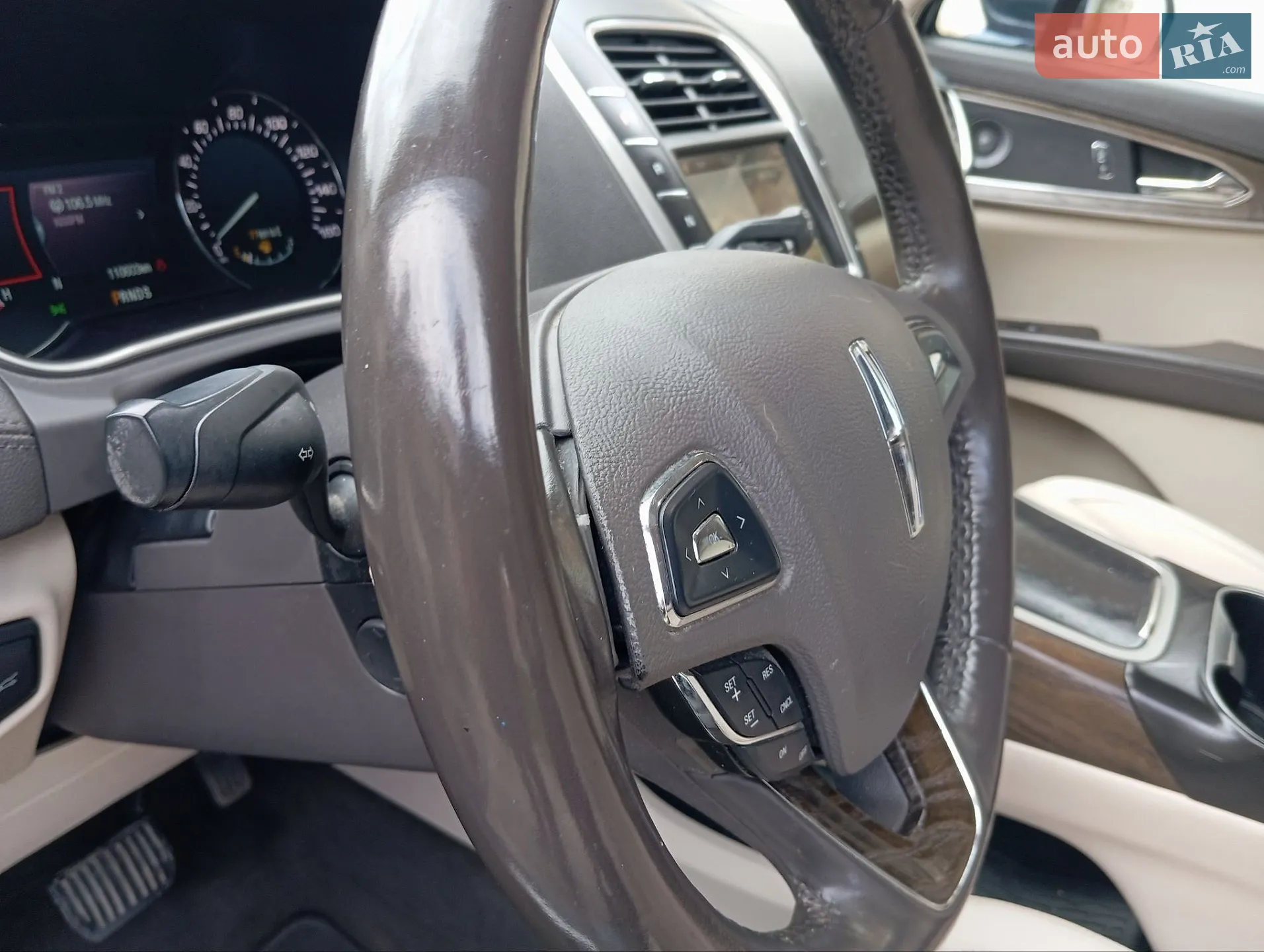 2017 Lincoln MKX - мініатюра 15