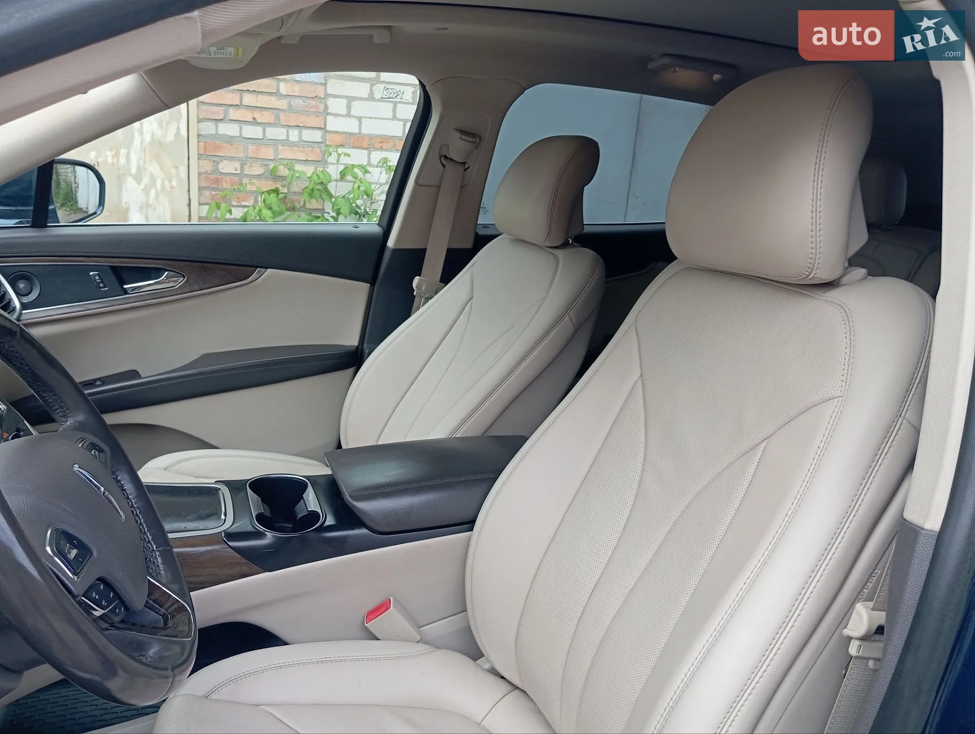 2017 Lincoln MKX - мініатюра 17