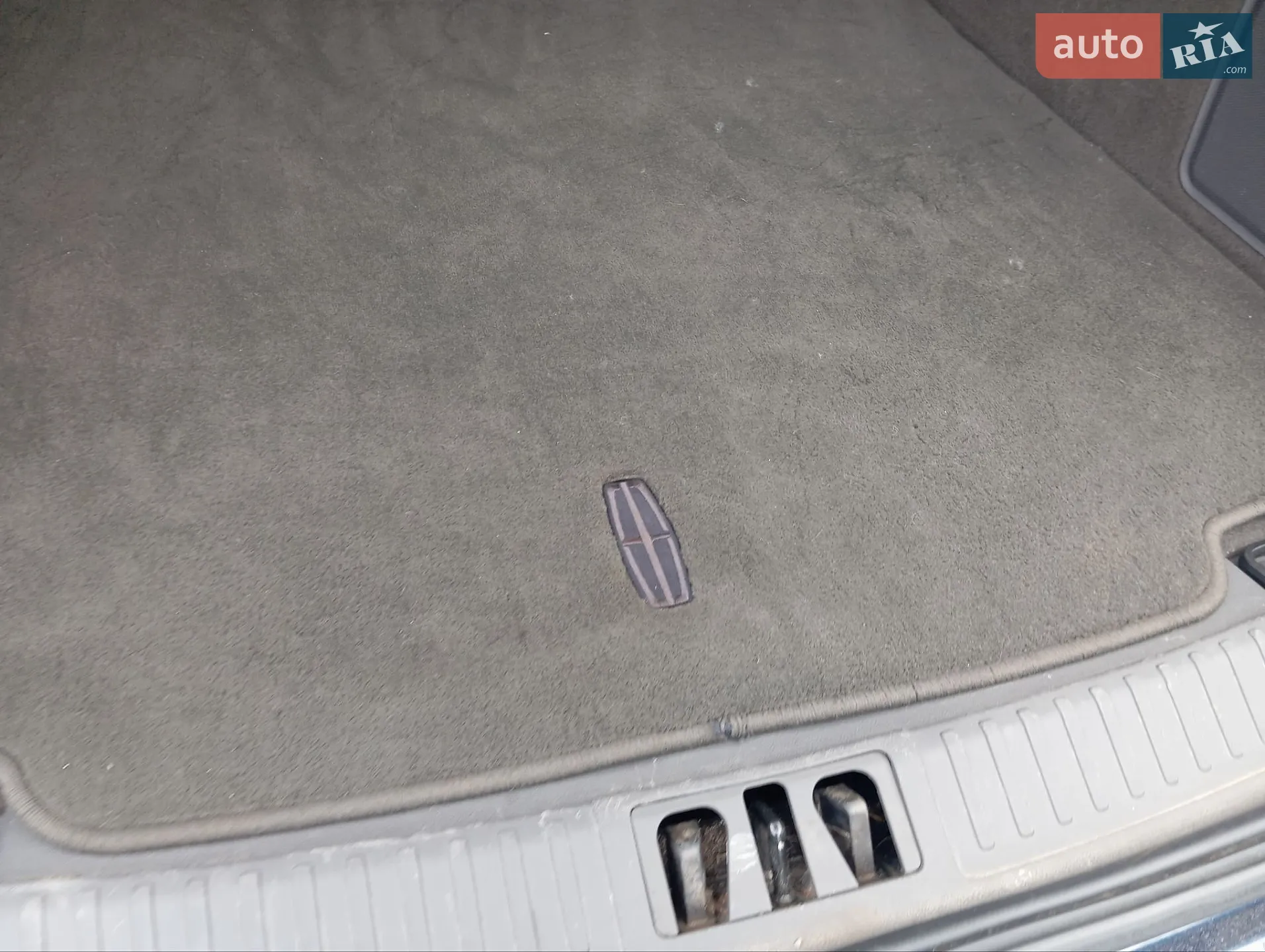2017 Lincoln MKX - мініатюра 31