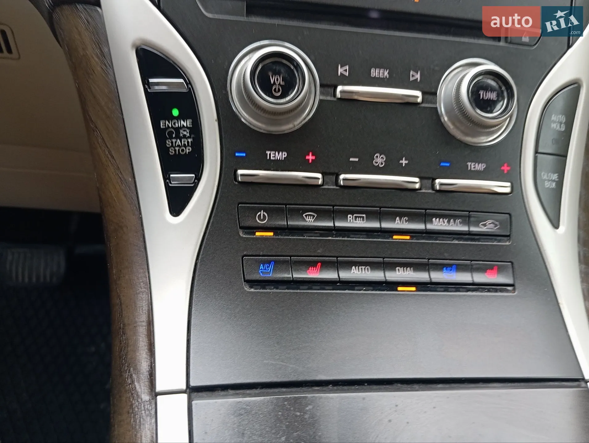 2017 Lincoln MKX - мініатюра 24