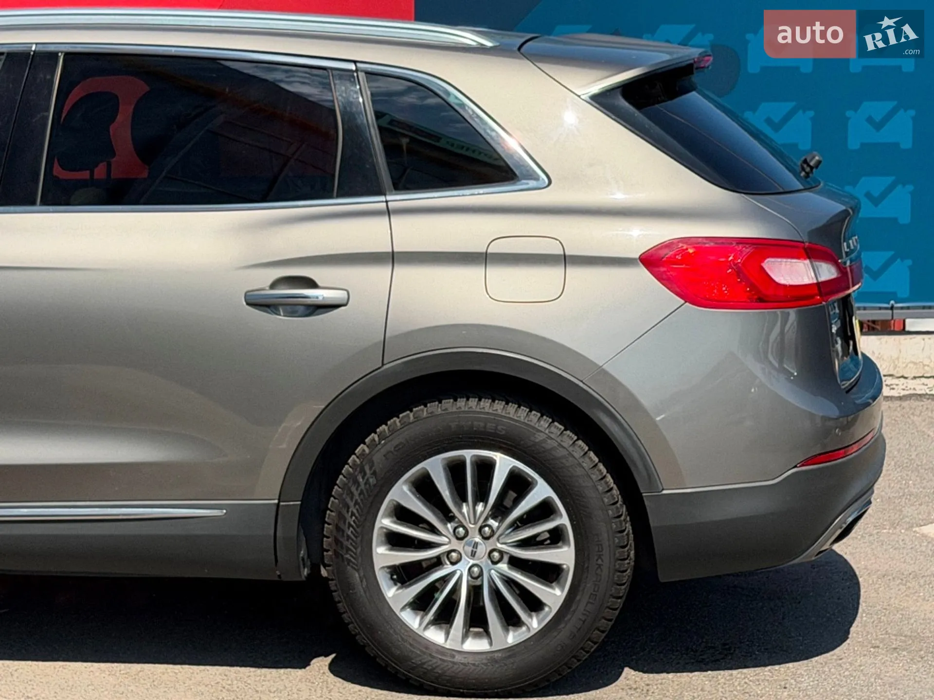 2015 Lincoln MKX - мініатюра 22