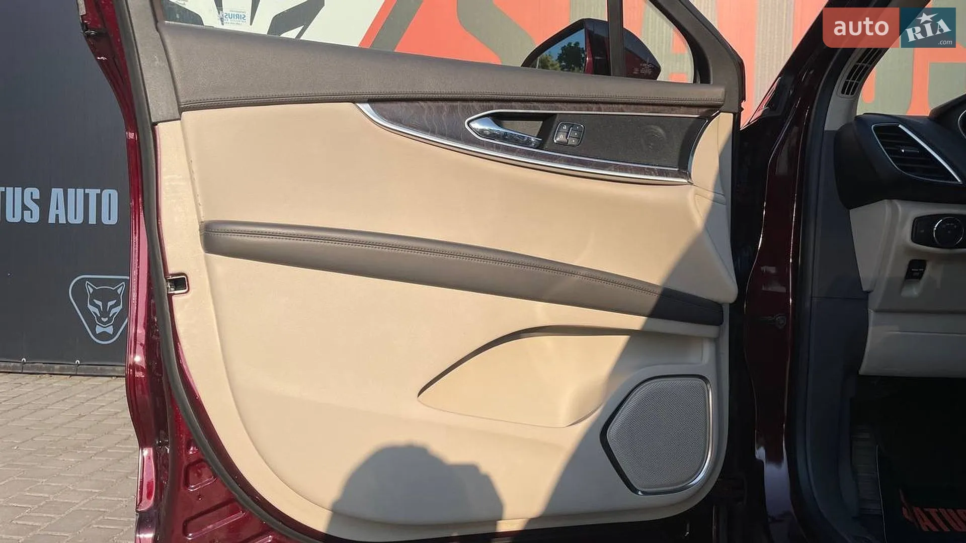 2017 Lincoln MKX - мініатюра 14