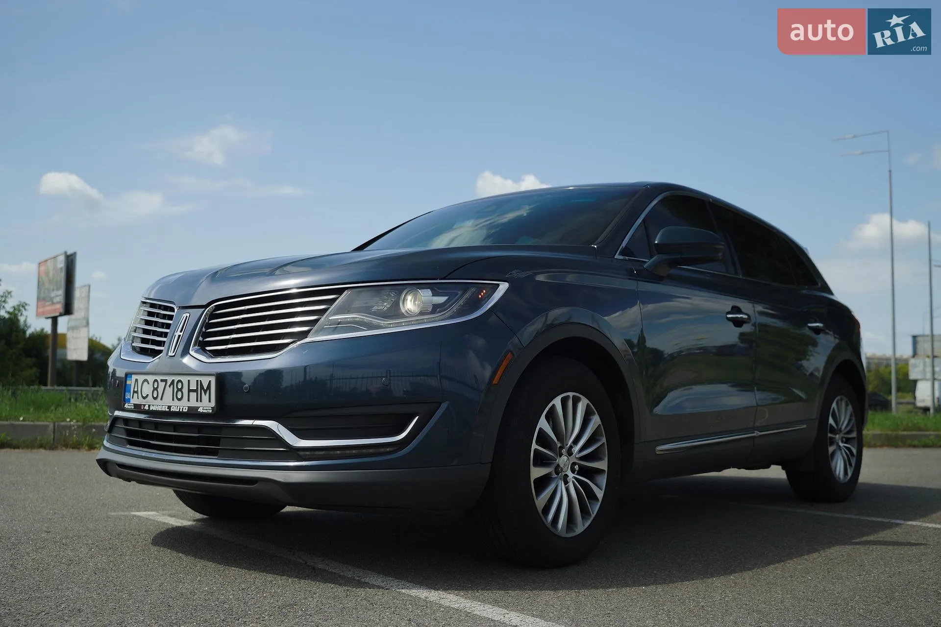 2016 Lincoln MKX - мініатюра 2