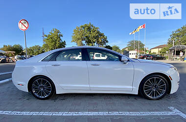 Седан Lincoln MKZ 2013 в 